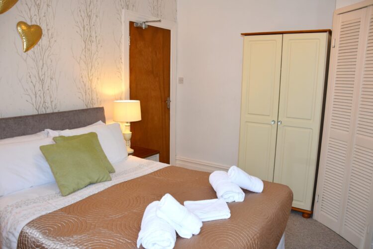 Trevilla, Central Newquay with Parking
