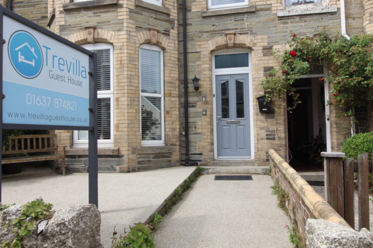 Trevilla, Central Newquay with Parking