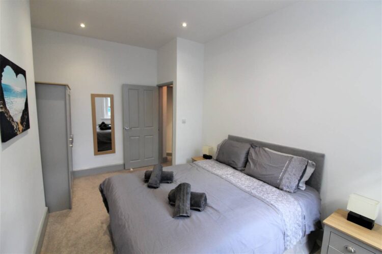 Winchester, Spacious Central Chic Apartment Winch 2 Winch 3 Winch 4